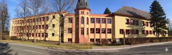 Škola s věžičkou