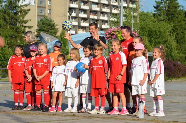 Osminásobný mistr světa ve freestylu Jan Weber s FK Fotbal Třinec 2021