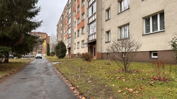 Regenerace veřejného prostranství nad „Hradčany“