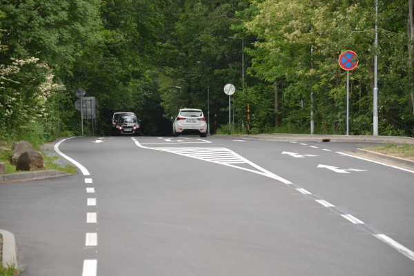 Výstavba chodníku a rekonstrukce komunikace na Podlesí